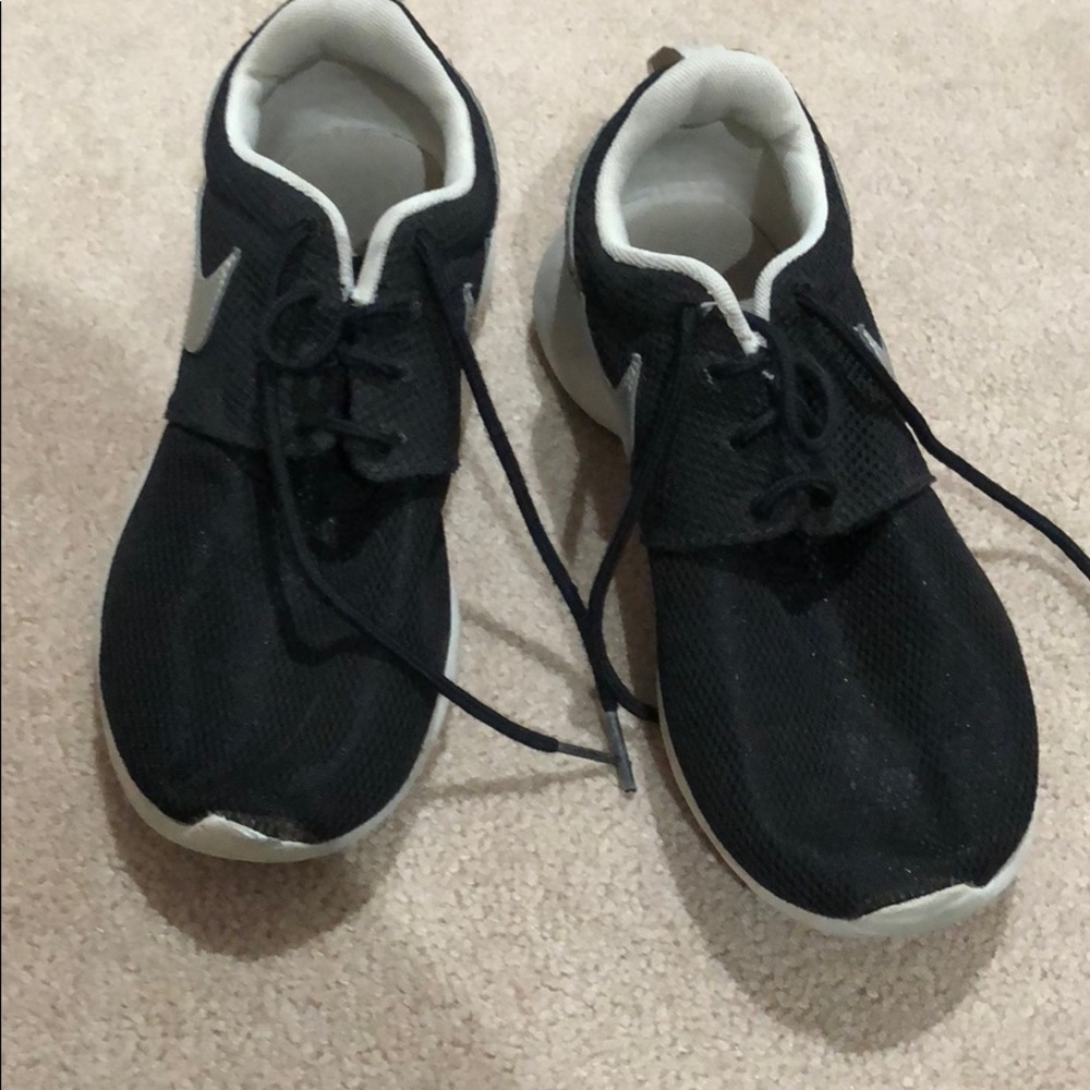 Nike Black running shoes. Size kids 3.5